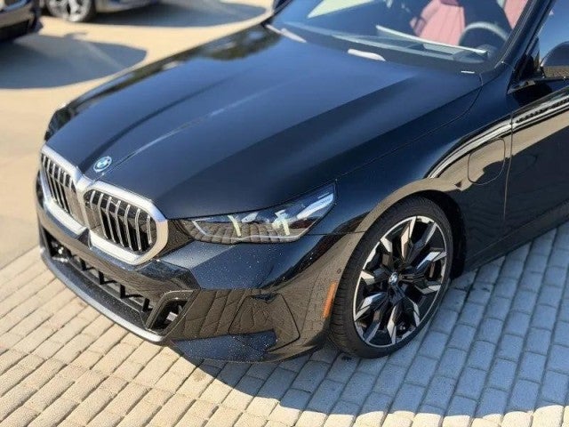 2026 BMW 550e 550e xDrive