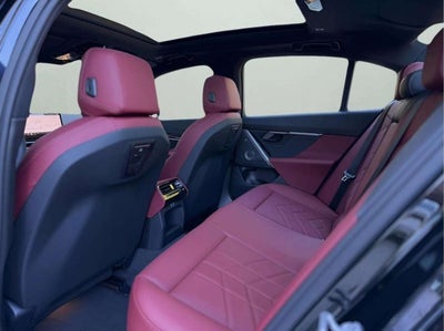 2026 BMW 550e 550e xDrive