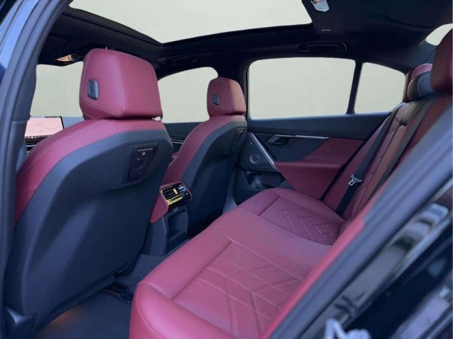 2026 BMW 550e 550e xDrive