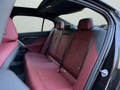 2026 BMW 550e 550e xDrive