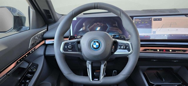 2026 BMW 550e 550e xDrive