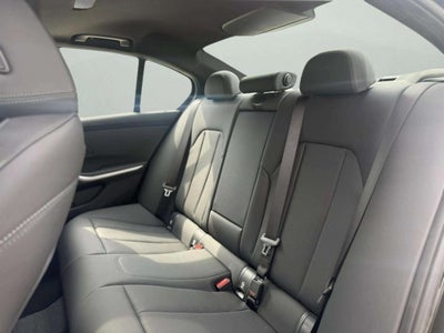 2026 BMW 330i 330i