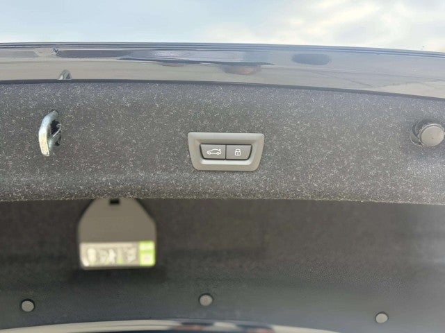 2026 BMW 330i 330i