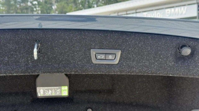 2026 BMW 330i 330i