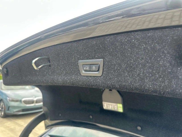 2026 BMW 330i 330i