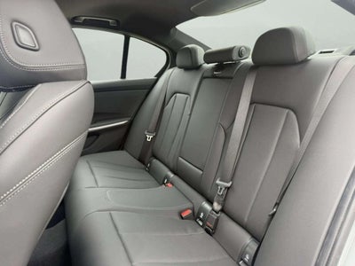 2026 BMW 330i 330i