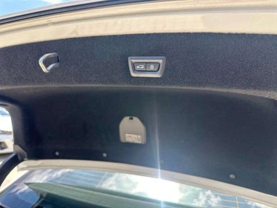 2025 BMW 740i 740i