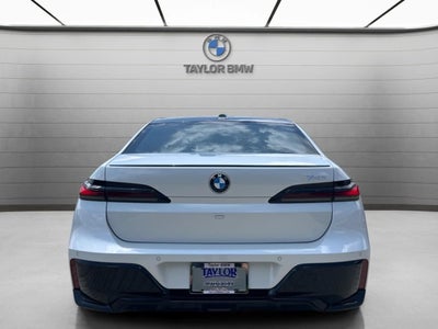 2025 BMW 740i 740i