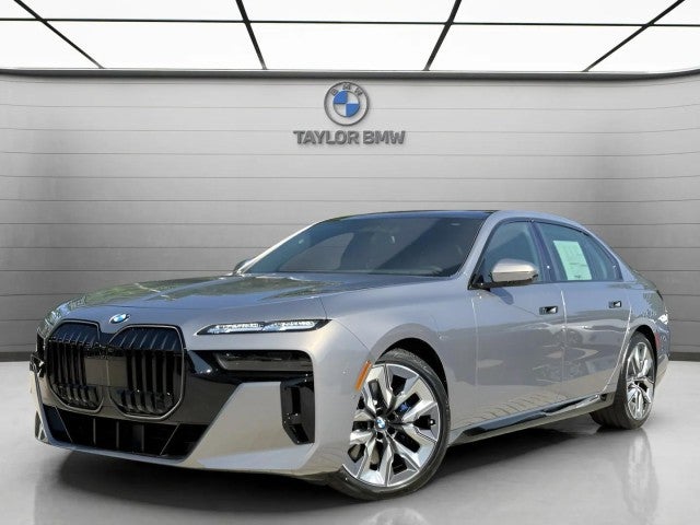 2025 BMW 740i 740i