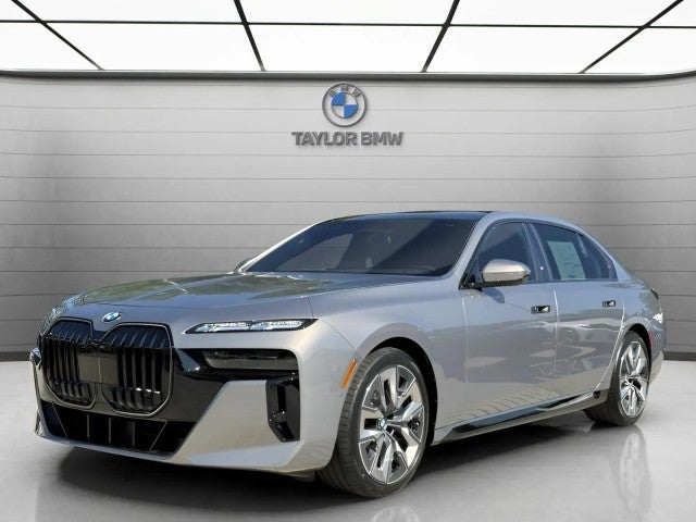 2025 BMW 740i 740i