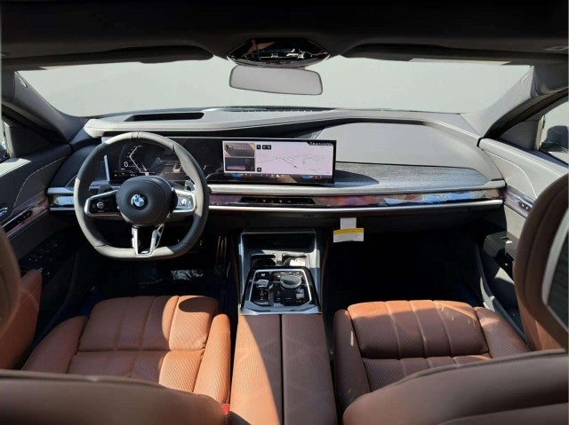 2025 BMW 740i 740i