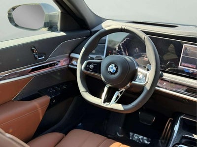 2025 BMW 740i 740i