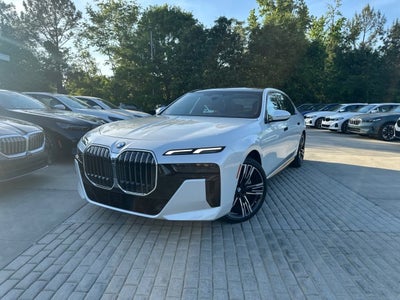 2025 BMW 740i 740i