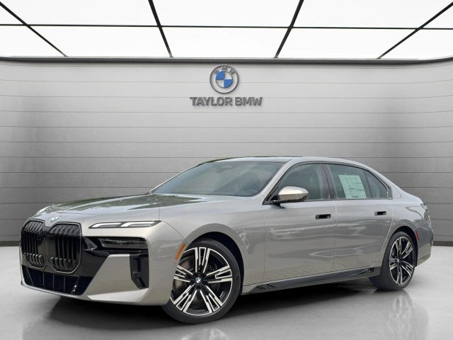 2026 BMW 740i 740i