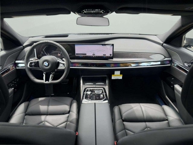 2026 BMW 740i 740i