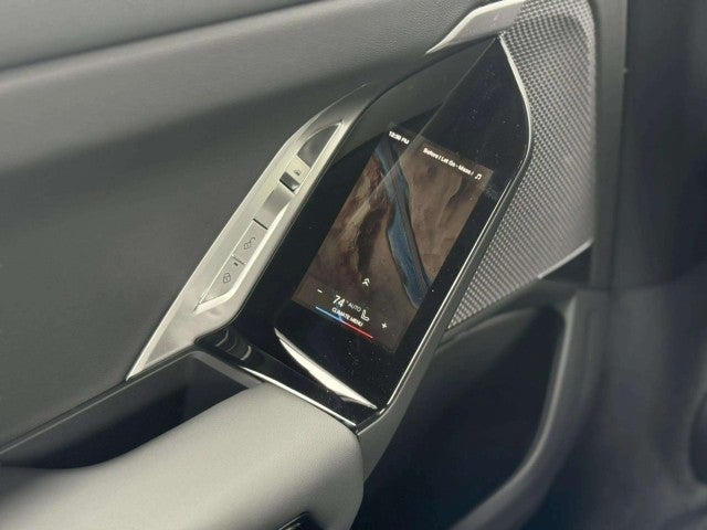 2026 BMW 740i 740i