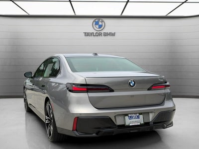 2026 BMW 740i 740i