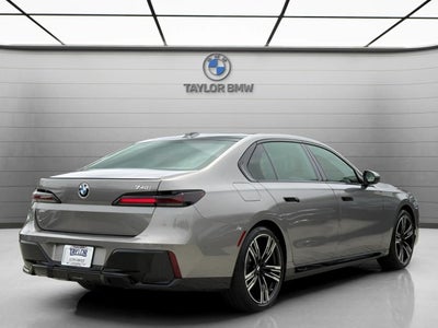 2026 BMW 740i 740i