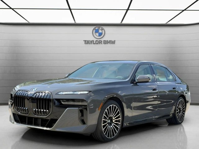 2026 BMW 740i Base