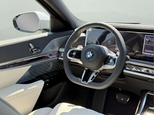 2026 BMW 740i Base