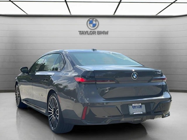 2026 BMW 740i Base