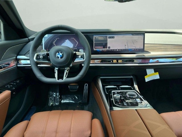 2026 BMW 740i 740i