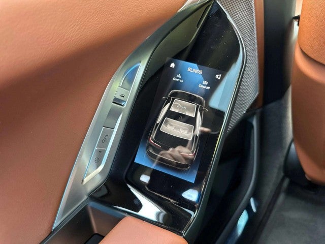 2026 BMW 740i 740i