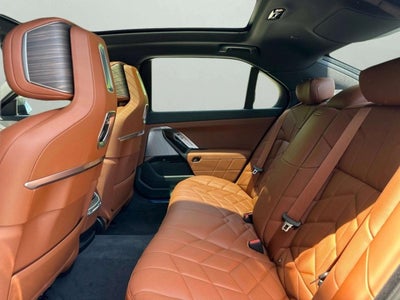 2026 BMW 740i 740i