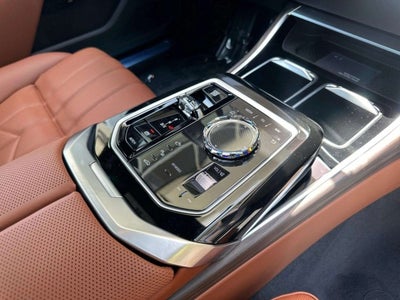 2026 BMW 740i 740i