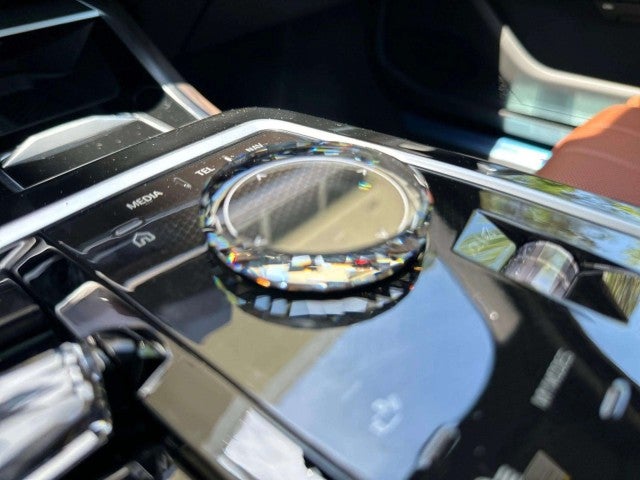 2026 BMW 740i 740i
