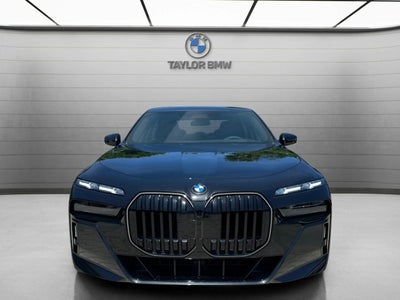 2026 BMW 740i 740i