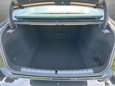 2026 BMW 740i 740i