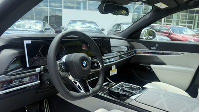 2026 BMW 740i 740i