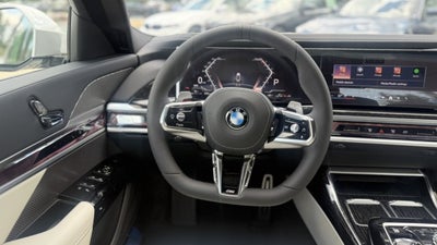 2026 BMW 740i 740i
