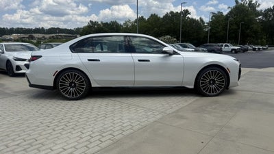 2026 BMW 740i 740i