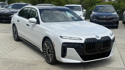 2026 BMW 740i 740i