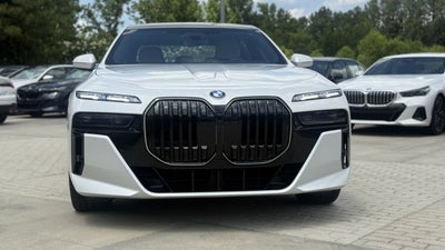 2026 BMW 740i 740i