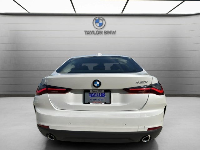 2026 BMW 430i 430i