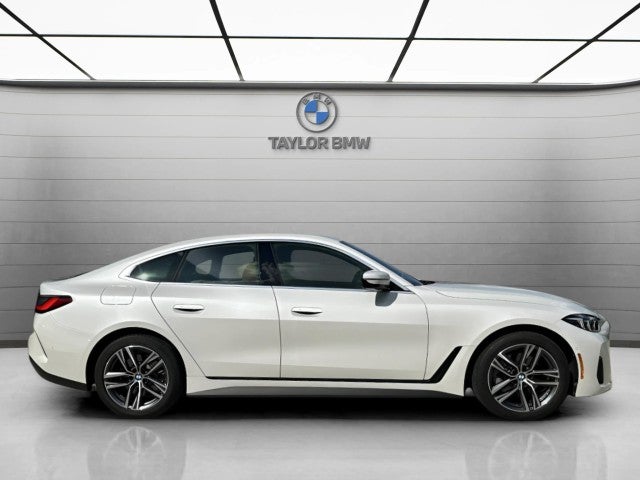 2026 BMW 430i 430i