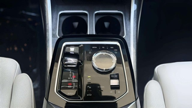 2023 BMW 760i 760i xDrive