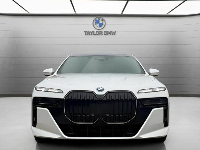 2026 BMW 750e xDrive 750e xDrive