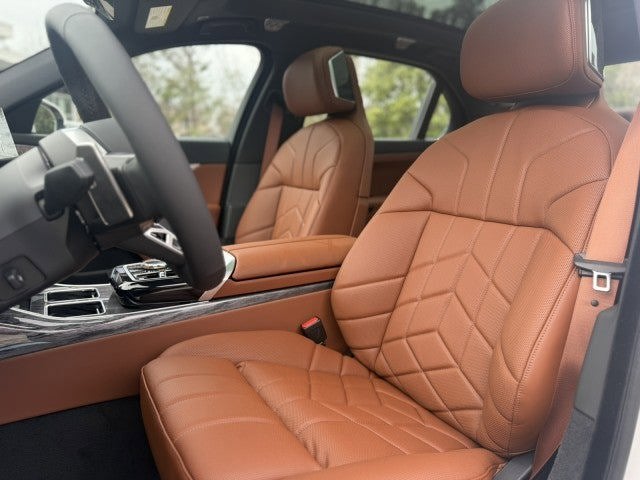 2026 BMW 750e xDrive 750e xDrive