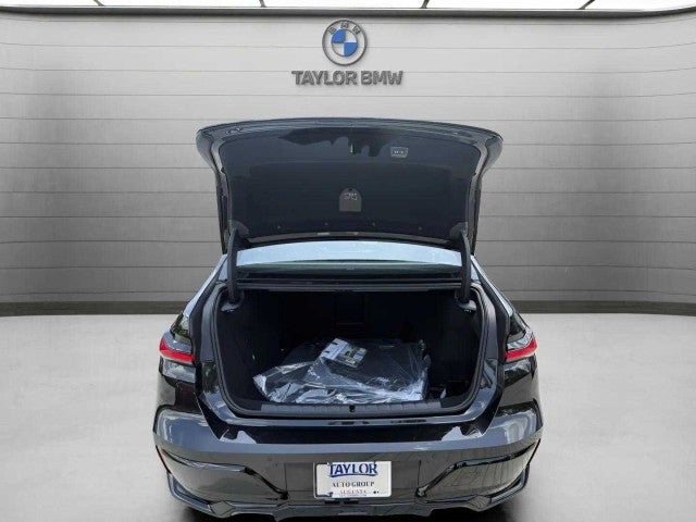 2025 BMW 750e xDrive 750e xDrive