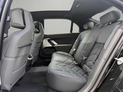 2025 BMW 750e xDrive 750e xDrive