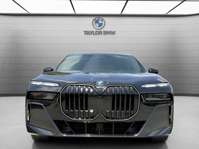 2025 BMW 750e xDrive 750e xDrive