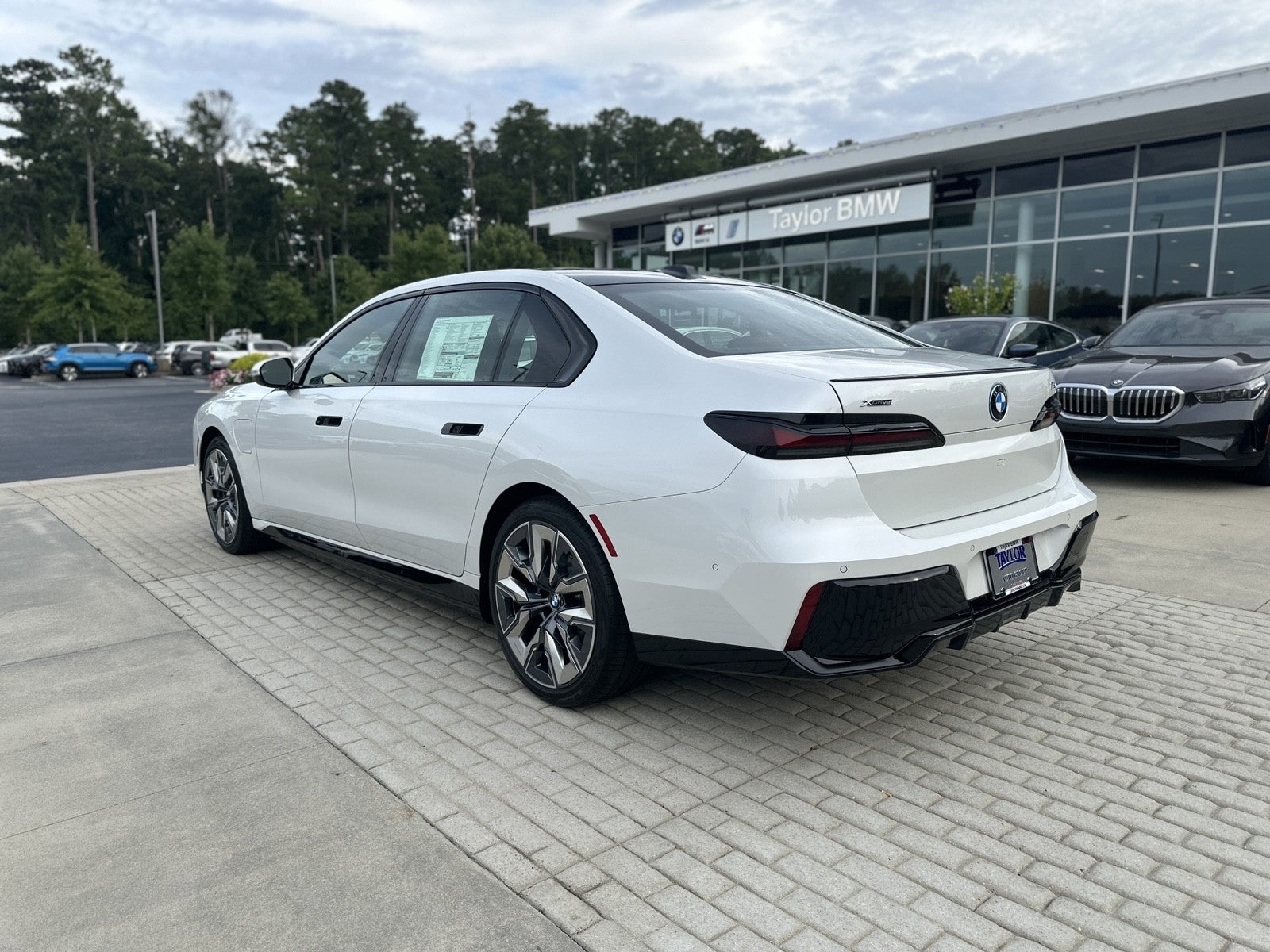 2026 BMW 750e xDrive 750e xDrive