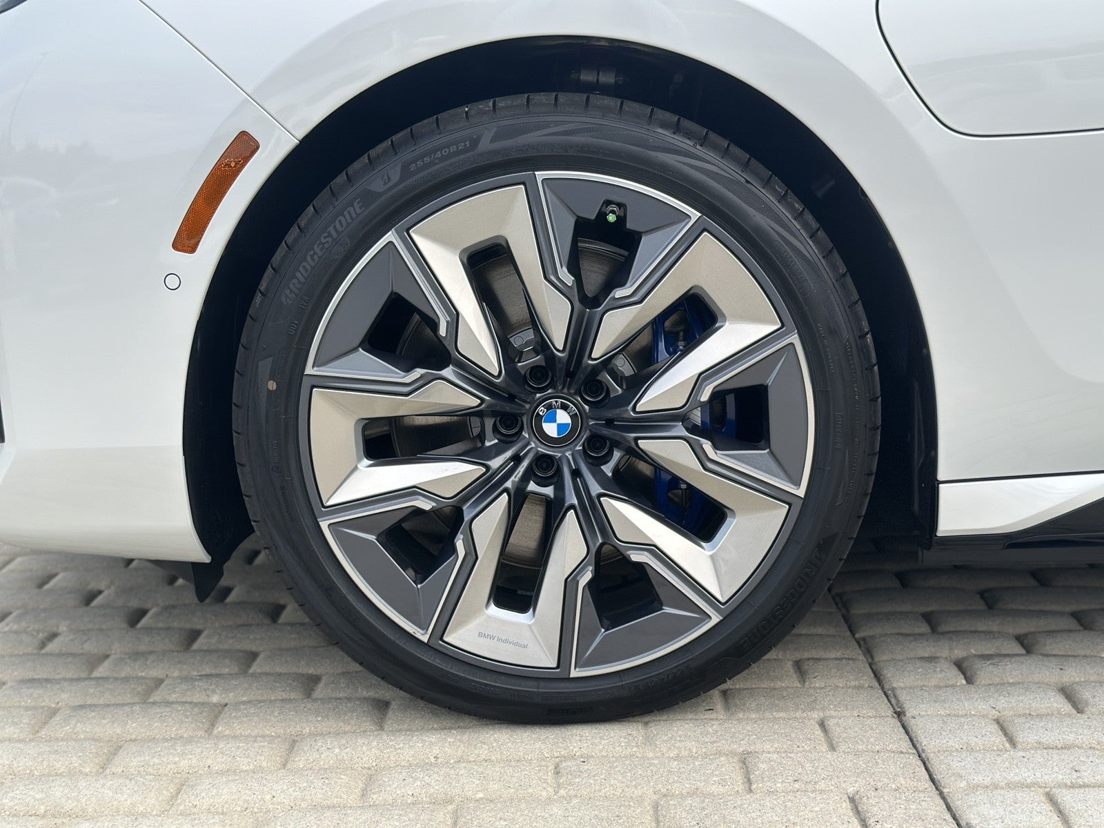 2026 BMW 750e xDrive 750e xDrive