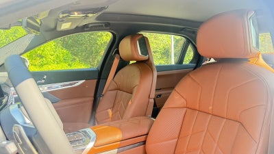 2026 BMW 750e xDrive 750e xDrive