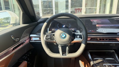 2026 BMW 750e xDrive 750e xDrive