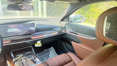 2026 BMW 750e xDrive 750e xDrive